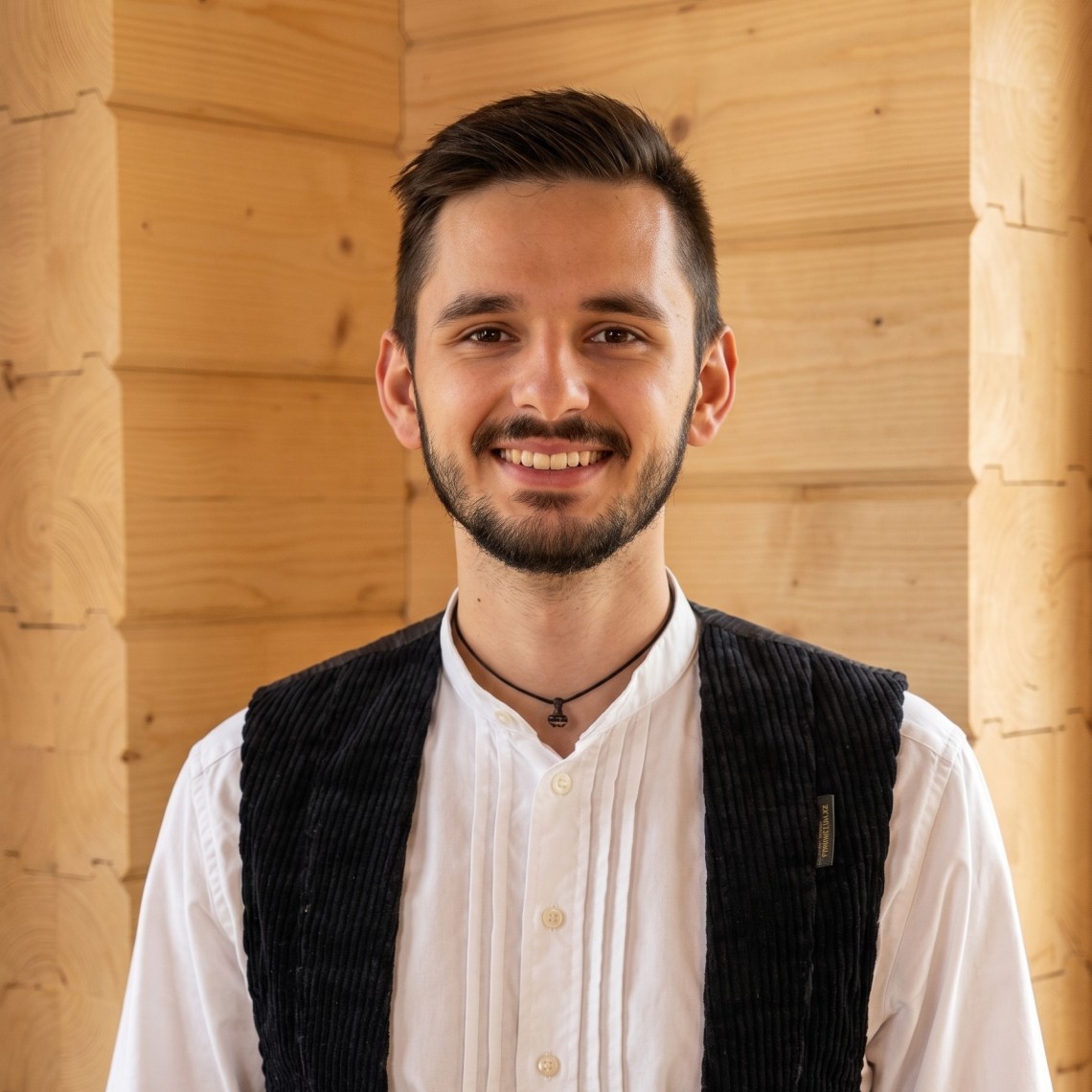 Blockhaus Planung 5 Porträt von Zimmermeister Fabrizio Hasanaj
