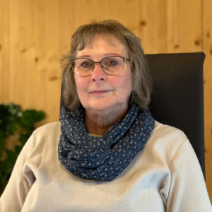 Ursula Temme, engagierte Sekretärin im FINNHOLZ Team mit über 7 Jahren Erfahrung.